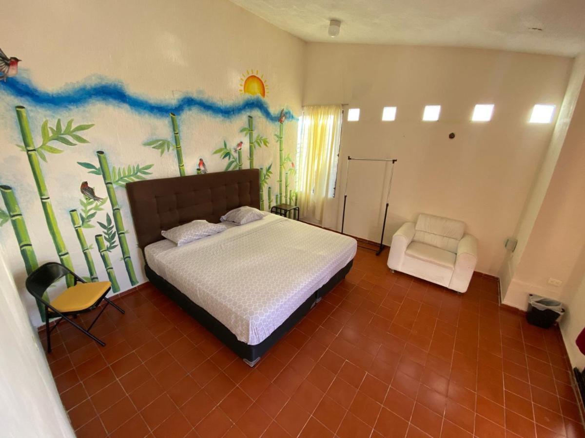 HOTEL CASA BUGAMBILIAS CANCÚN 2* (México) - desde 330 MXN | BOOKED